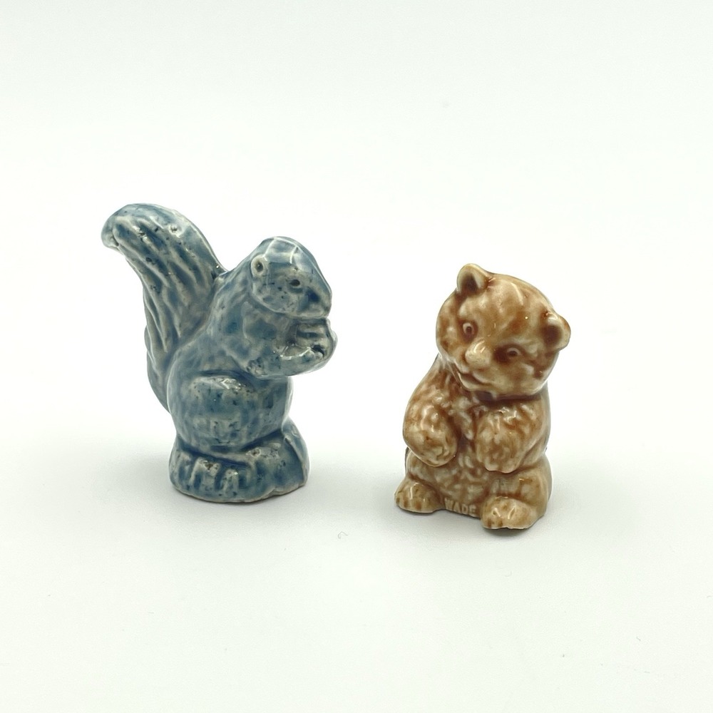 Vintage Wade Whimsies Blue Squirrel &‎ Brown Bear England Ceramic Figurines Lot
